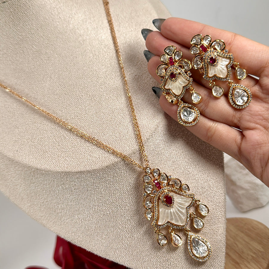 Ruby MOP Polki Pendant Necklace Set