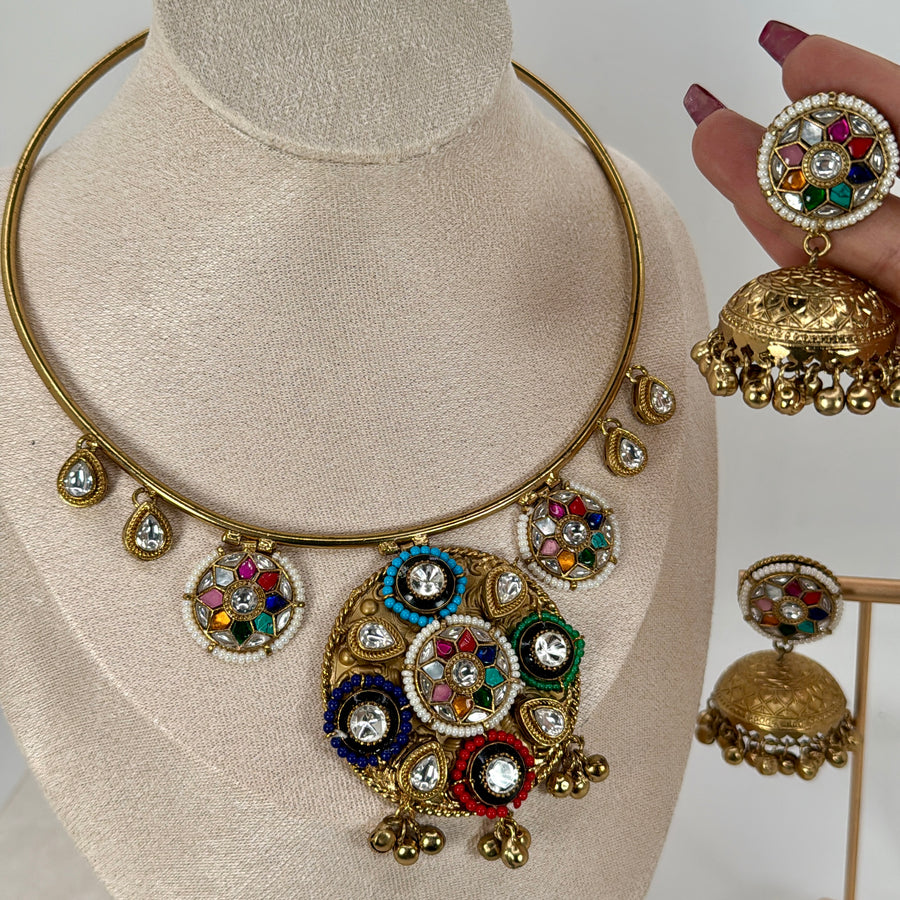 Multi Silver Lookalike Hasli Necklace Set With Paachi Motifs
