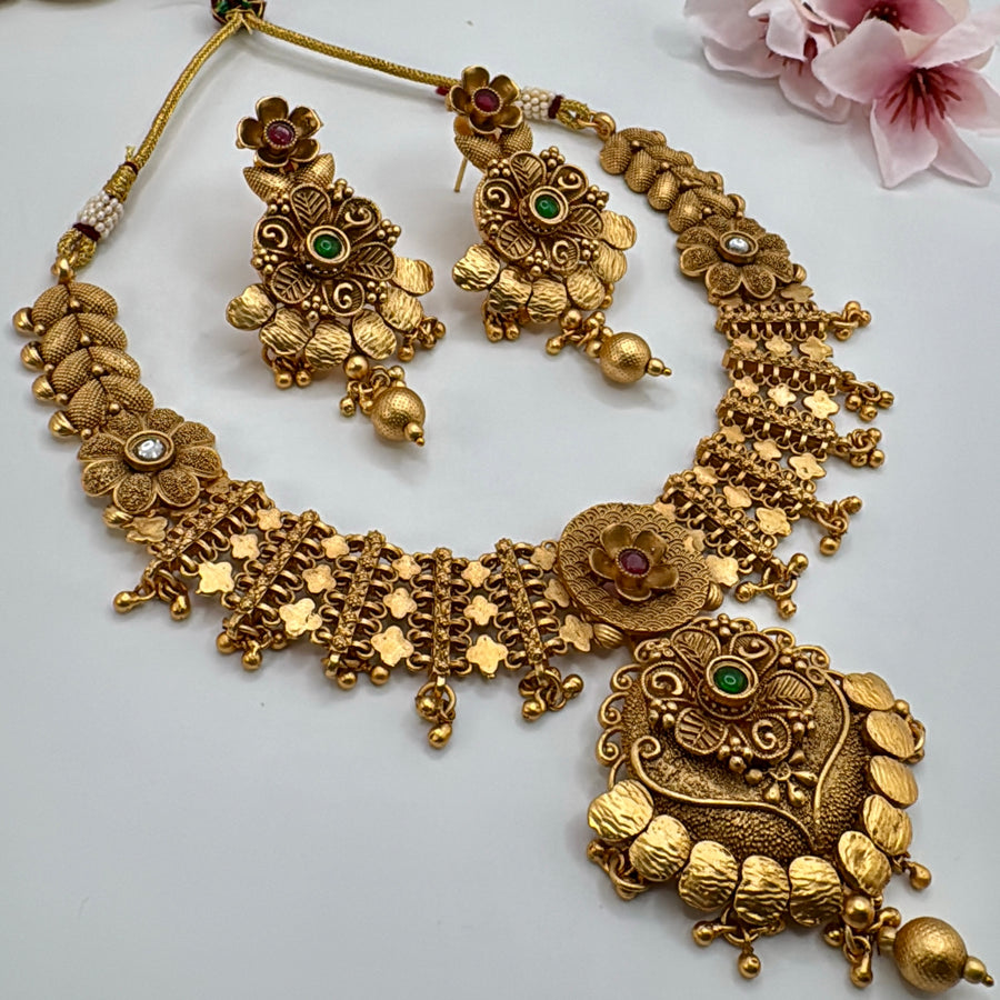 Ruby Green Antique Gold Necklace Set