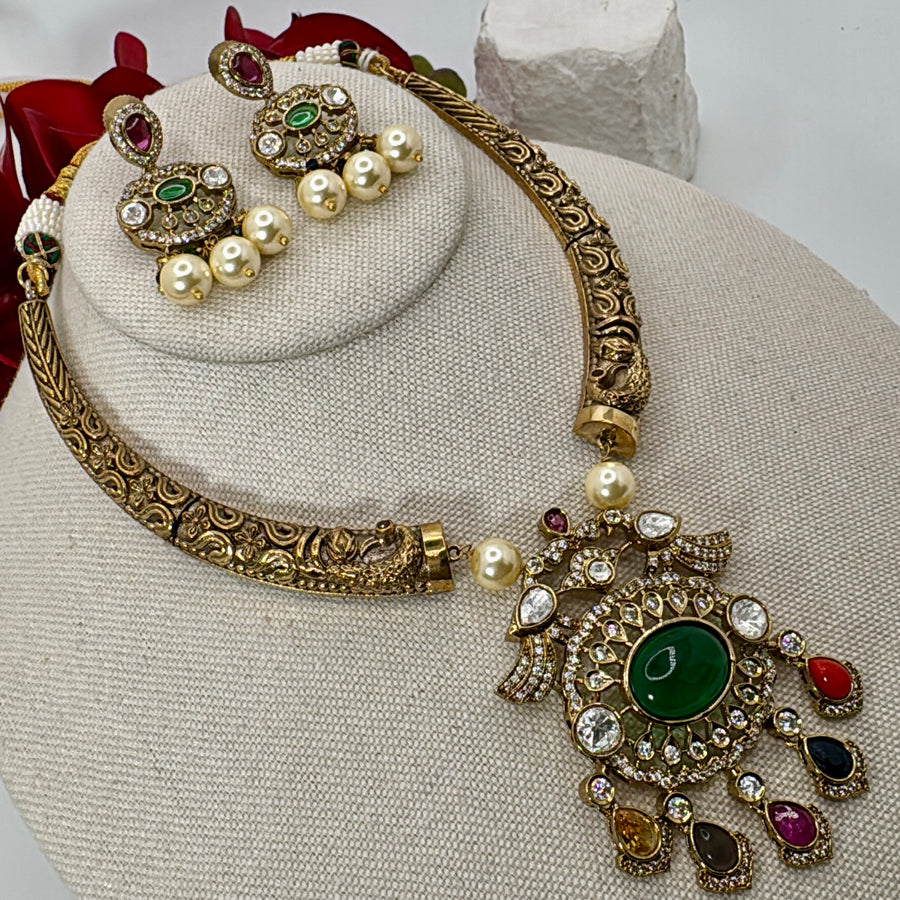 Green Multi Moissanite Hasli Necklace Set