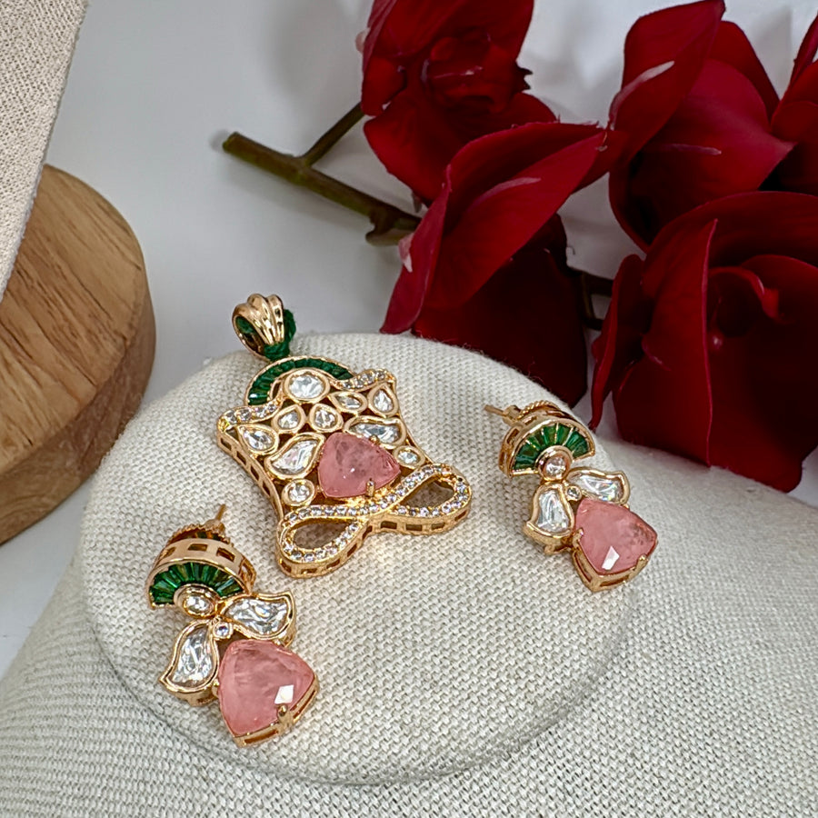 Pink Doublet & Green Polki Kundan Pendant Set