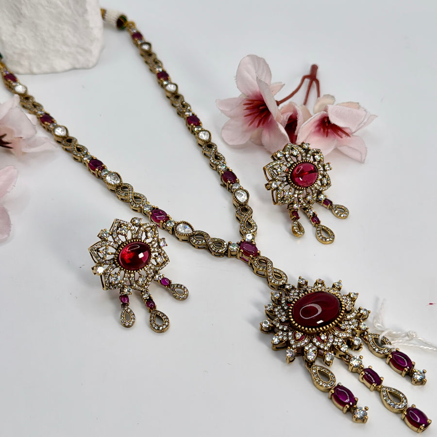 Ruby Kundan Dainty Necklace Set