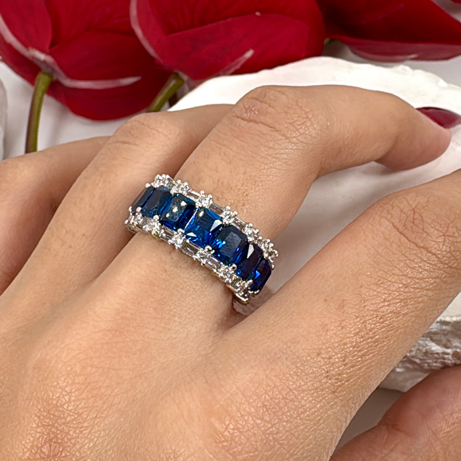 Blue Italian Cubic Zirconia Finger Ring (Size 6)
