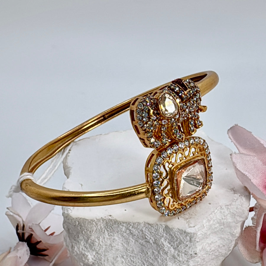 Clear Moissanite Elephant Twister Bangle(One Size Fits All)