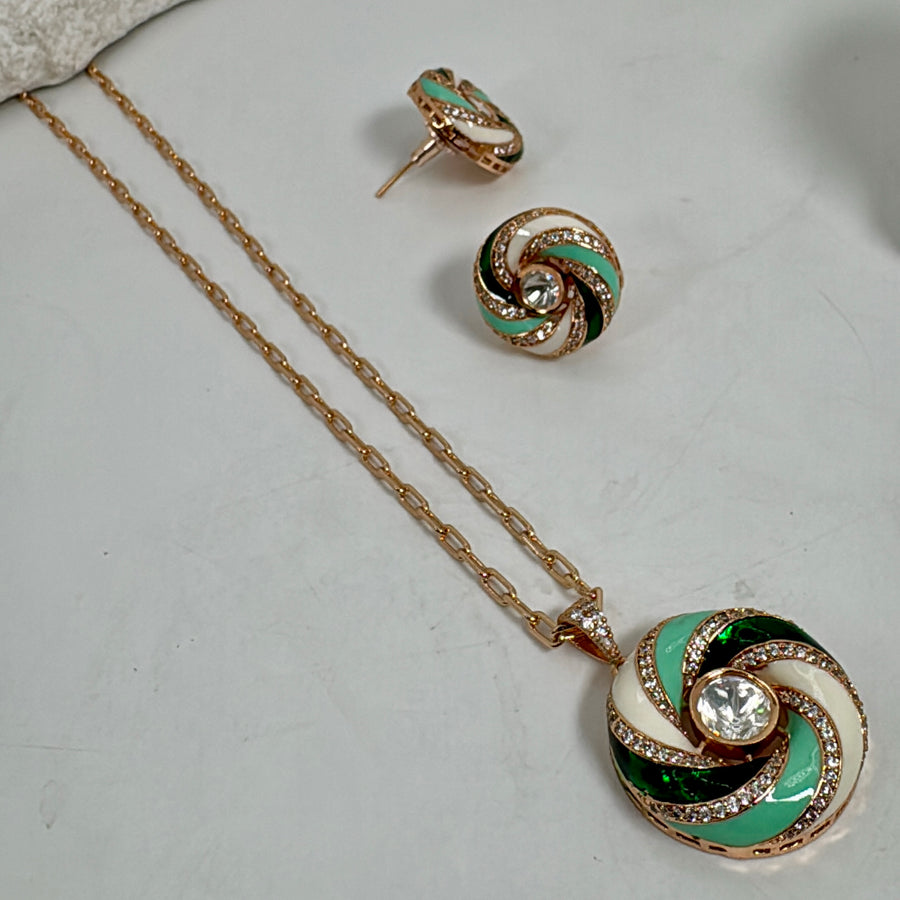 Green Enamel Pendant Necklace Set