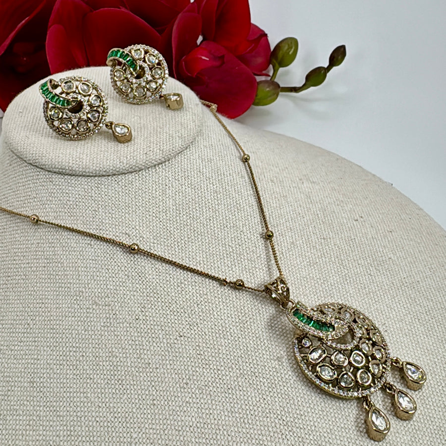 Green Invisible Setting Moissanite Pendant Necklace Set